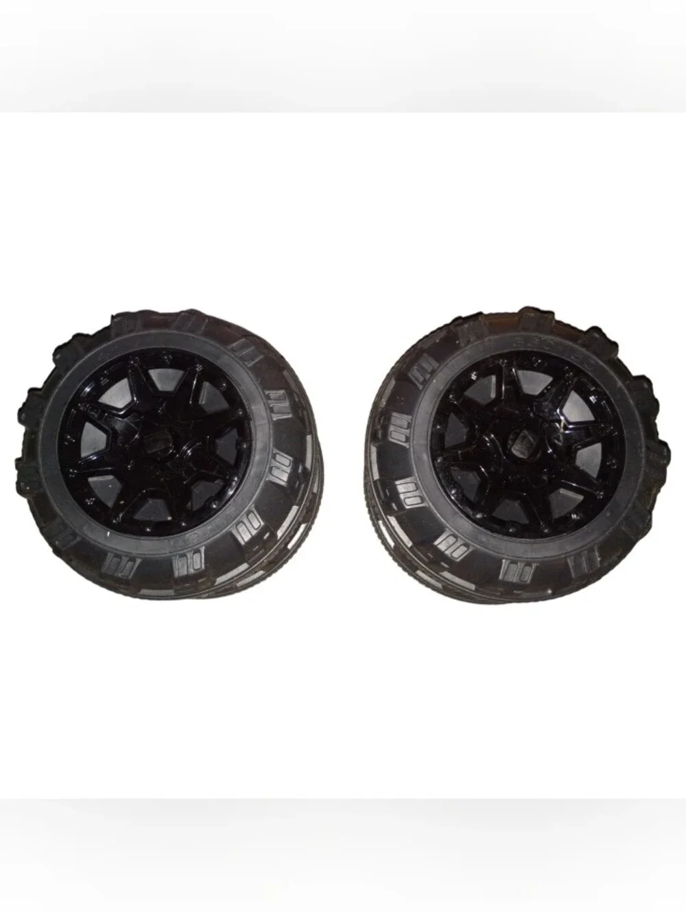 Power Wheels 12V Jeep Wrangler Tires Set of 4 & Windshield New In Box